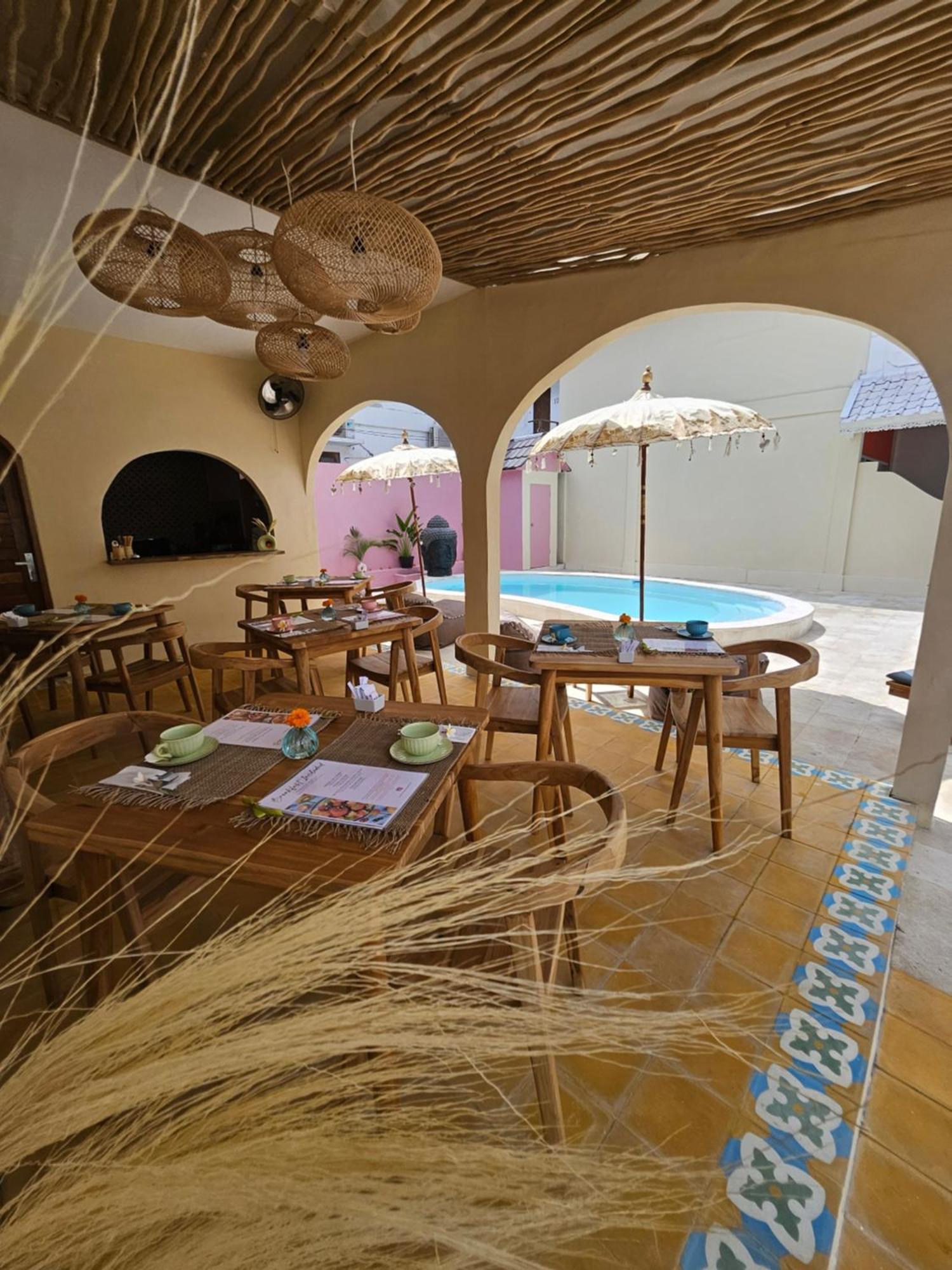 Hotel United Colors Of Lembongan Extérieur photo