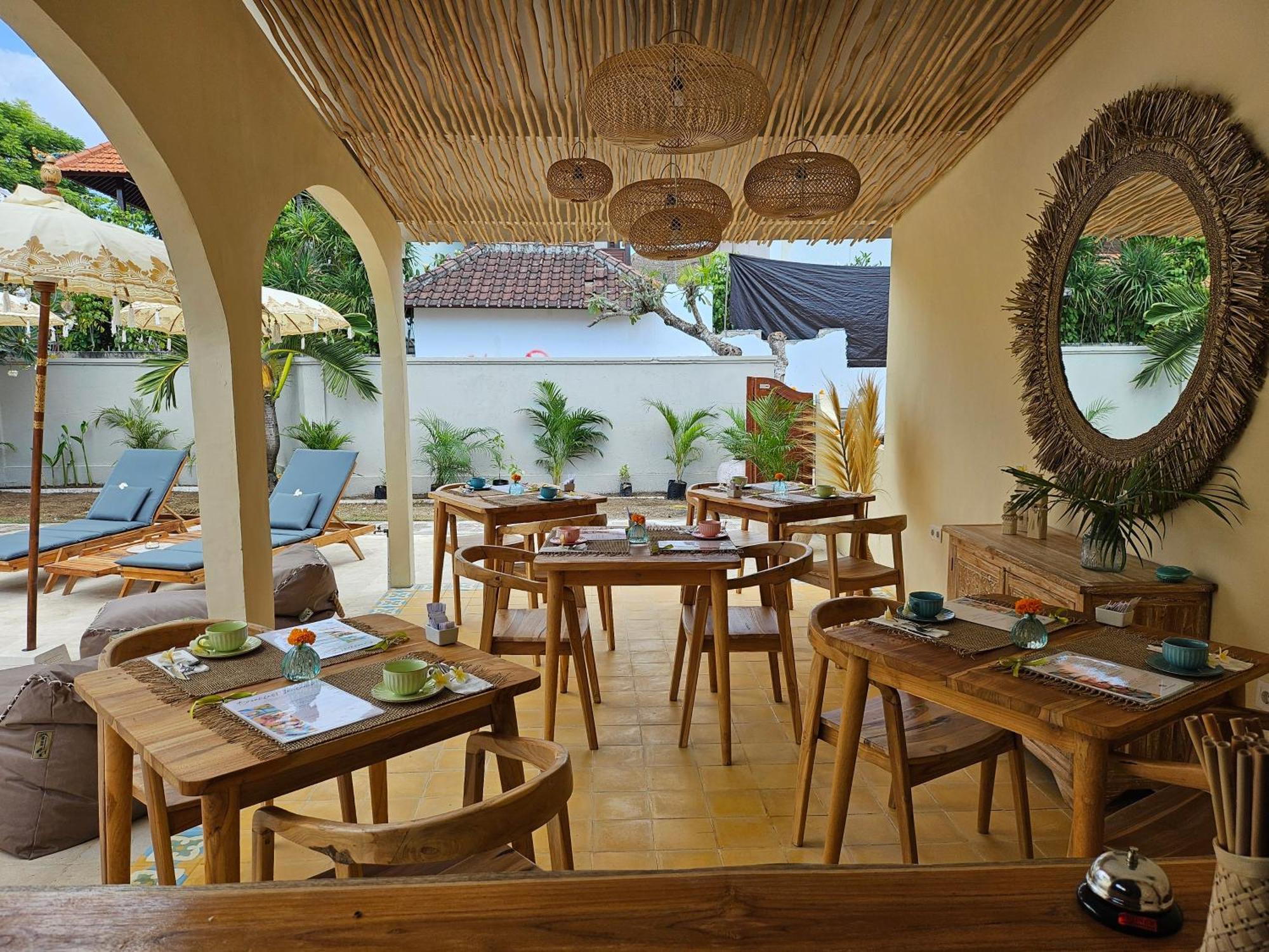 Hotel United Colors Of Lembongan Extérieur photo